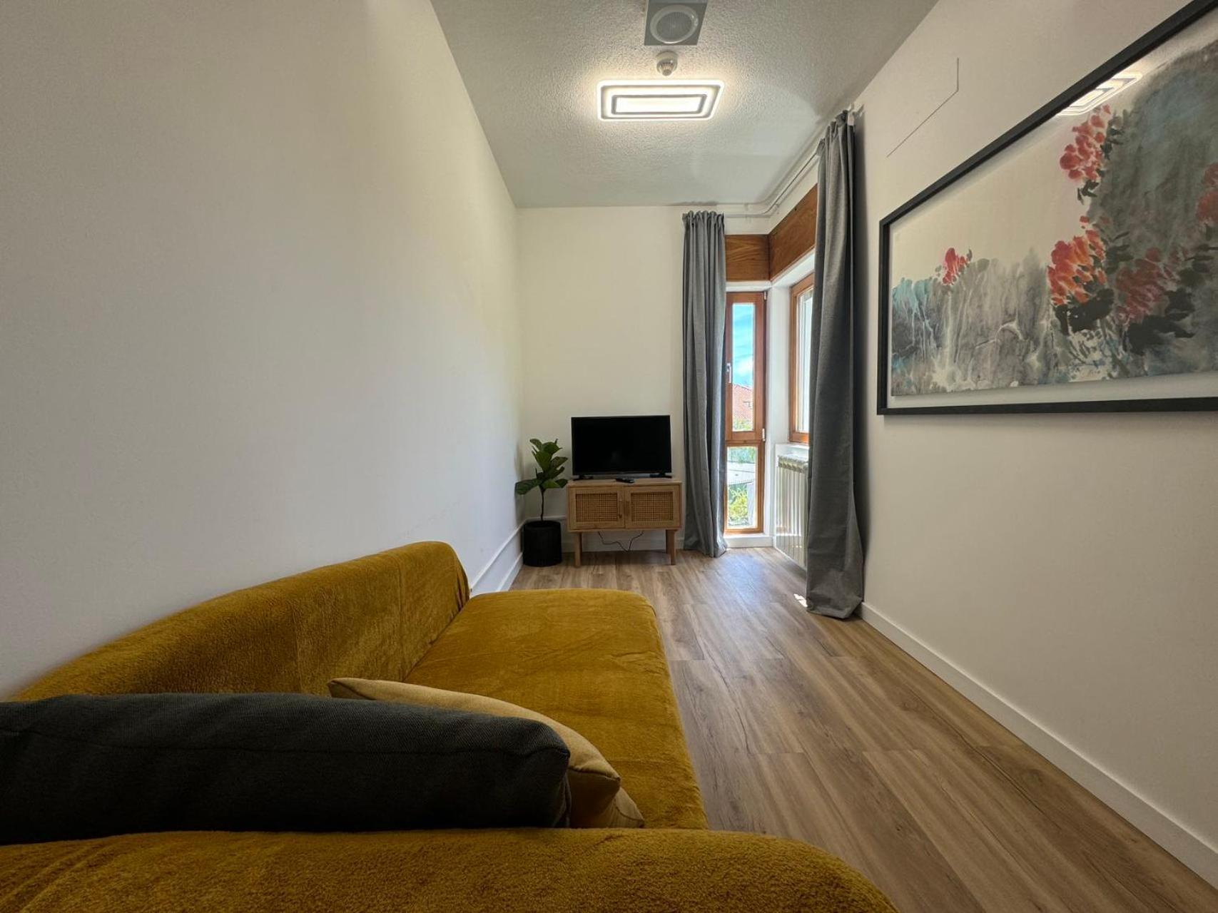 Aomo Art Space Hostel أويراس المظهر الخارجي الصورة